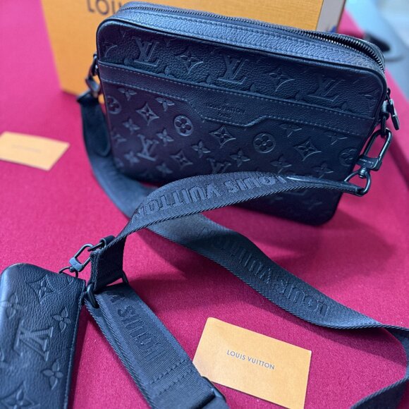 Louis Vuitton Monogram Shadow Calfskin Trio Messenger - Picture 4 of 9